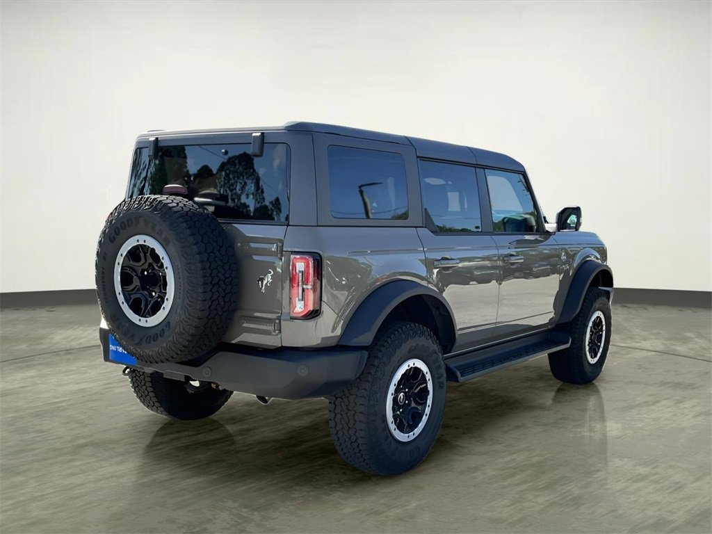 Certified 2025 Ford Bronco Outer Banks w/ Sasquatch Package image 9