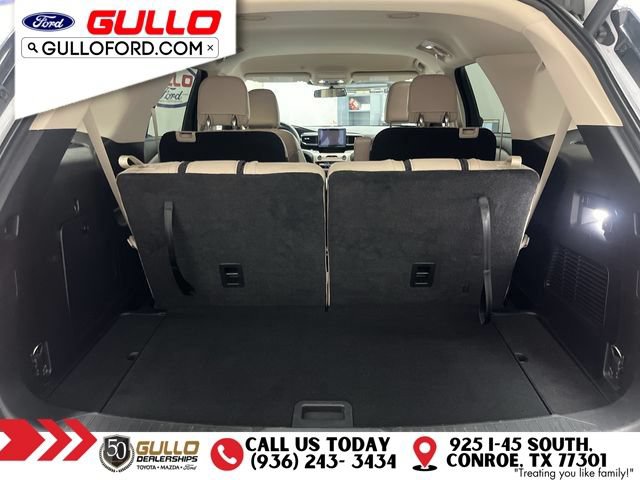 Certified 2021 Ford Explorer XLT w/ Equipment Group 202A RWD image 10