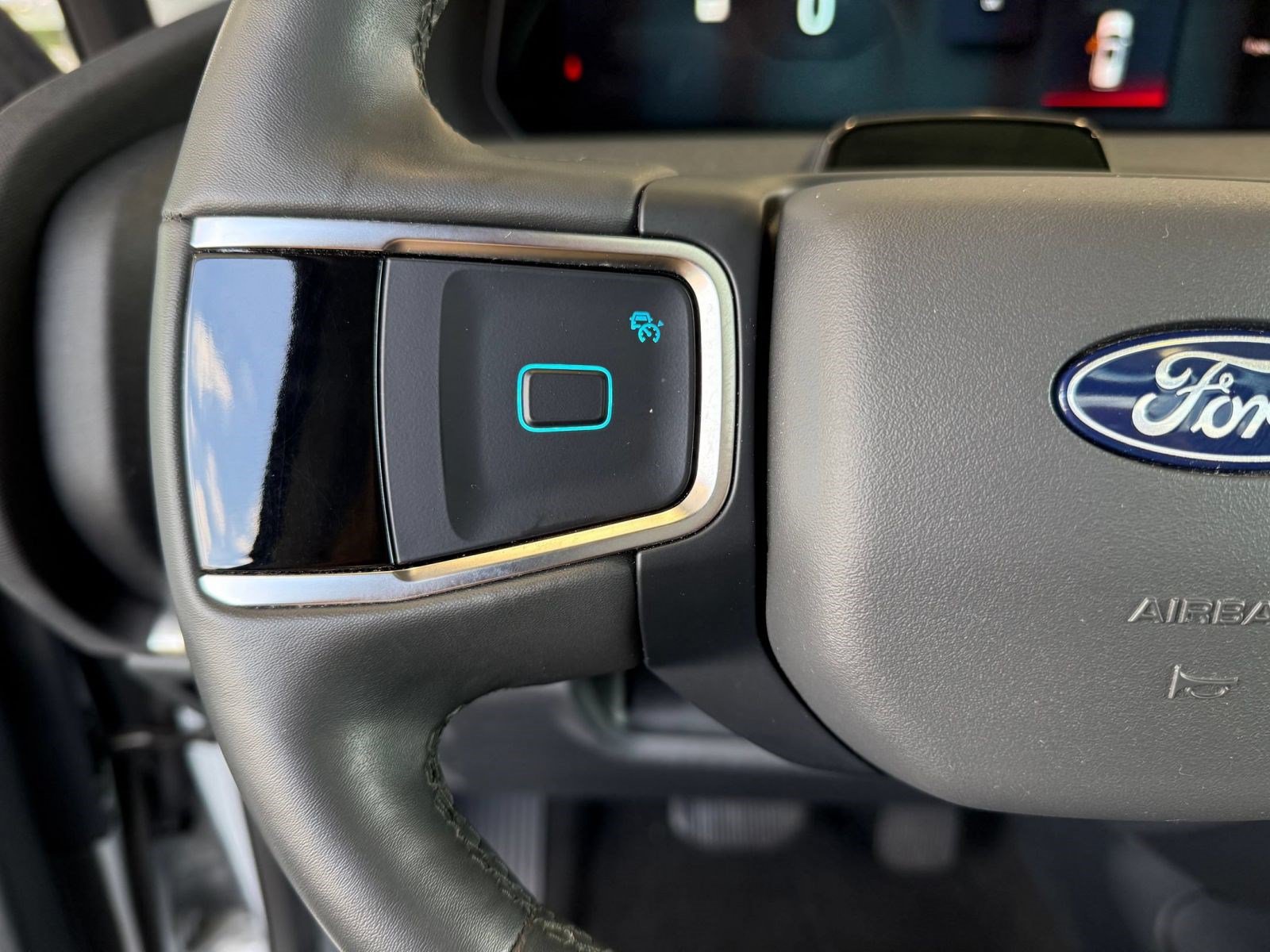 Certified 2025 Ford Expedition Max Active AWD/4WD image 16