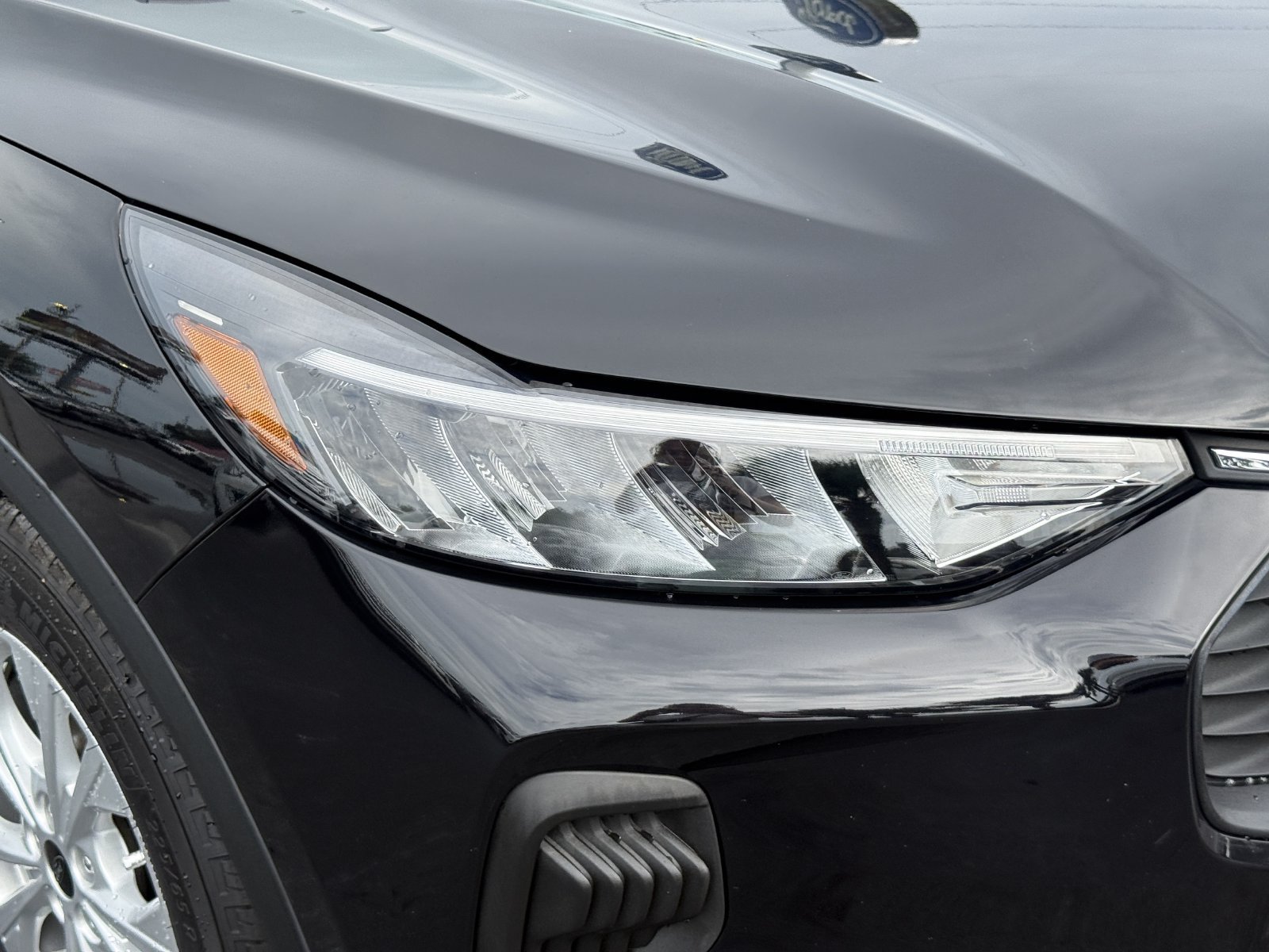 Certified 2025 Ford Escape Active FWD image 10