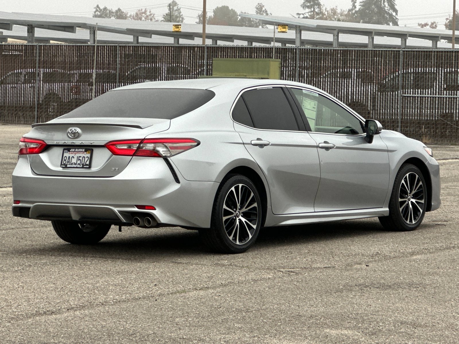 Used 2018 Toyota Camry image 4