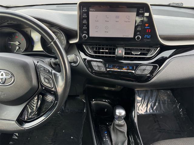 Used 2019 Toyota C-HR XLE image 12