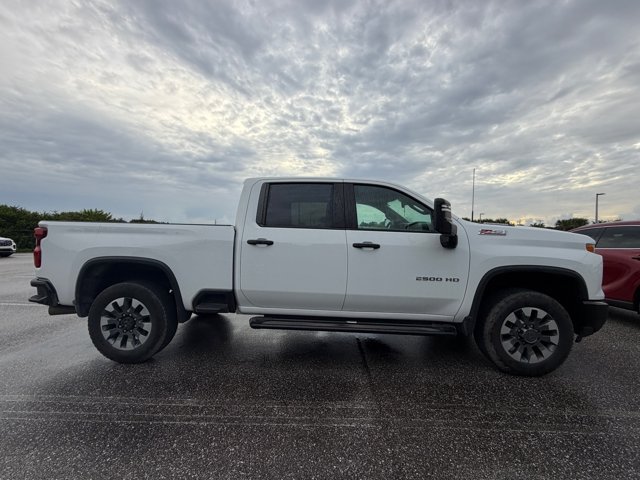 Used 2024 Chevrolet Silverado 2500 Custom w/ Custom Value Package AWD/4WD image 11