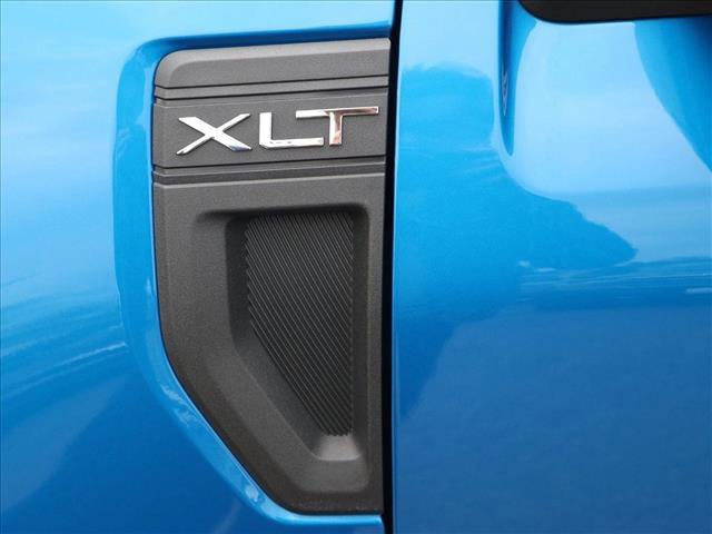 Certified 2022 Ford Maverick XLT image 30