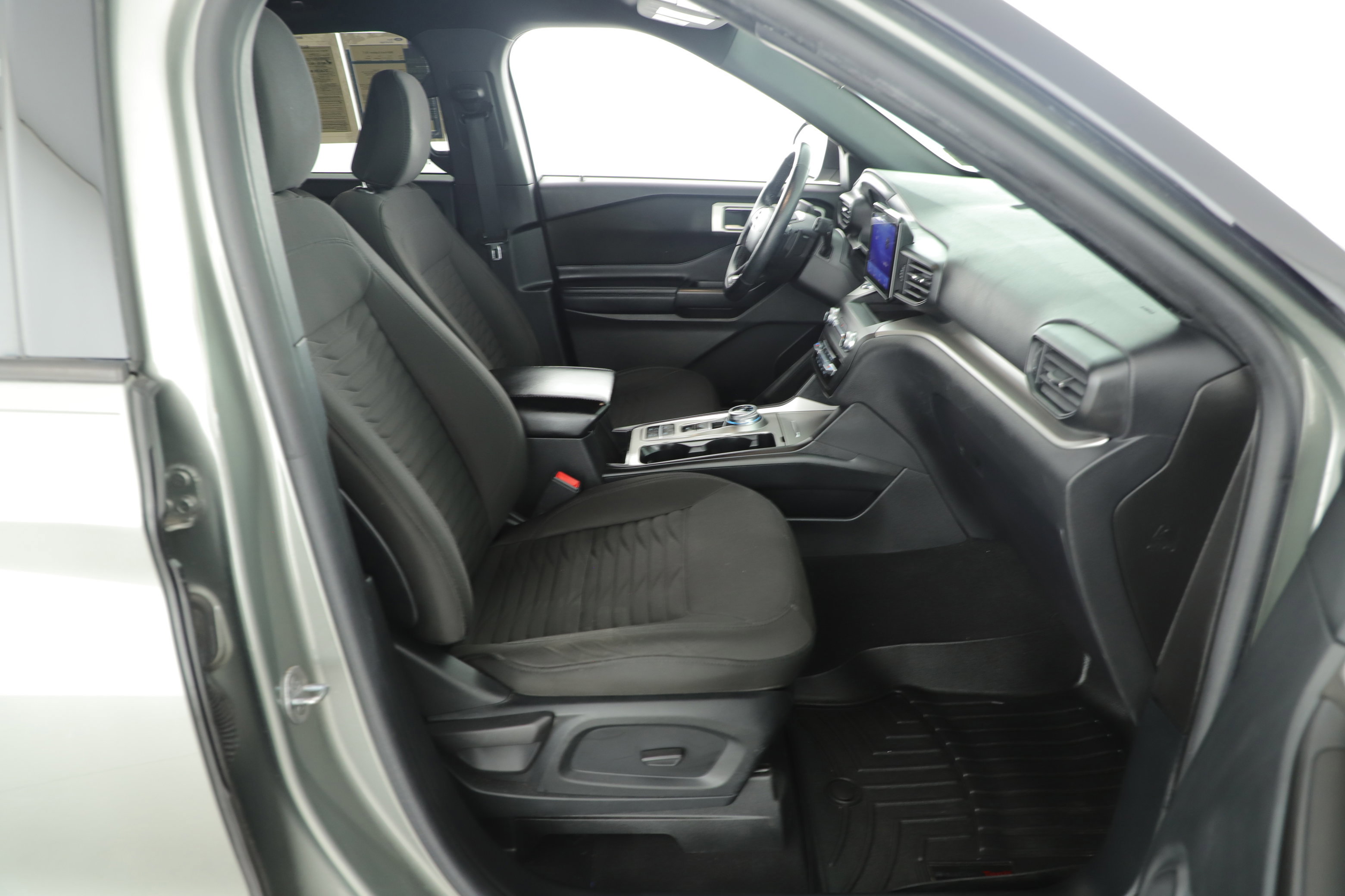 Certified 2020 Ford Explorer XLT image 8