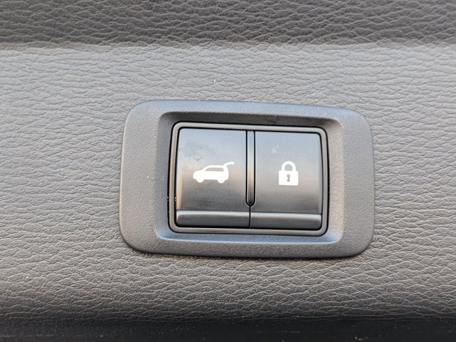 Used 2023 Mitsubishi Outlander SE image 34