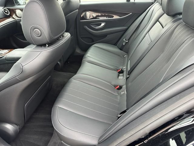 Used 2022 Mercedes-Benz E 350 4MATIC Sedan image 13