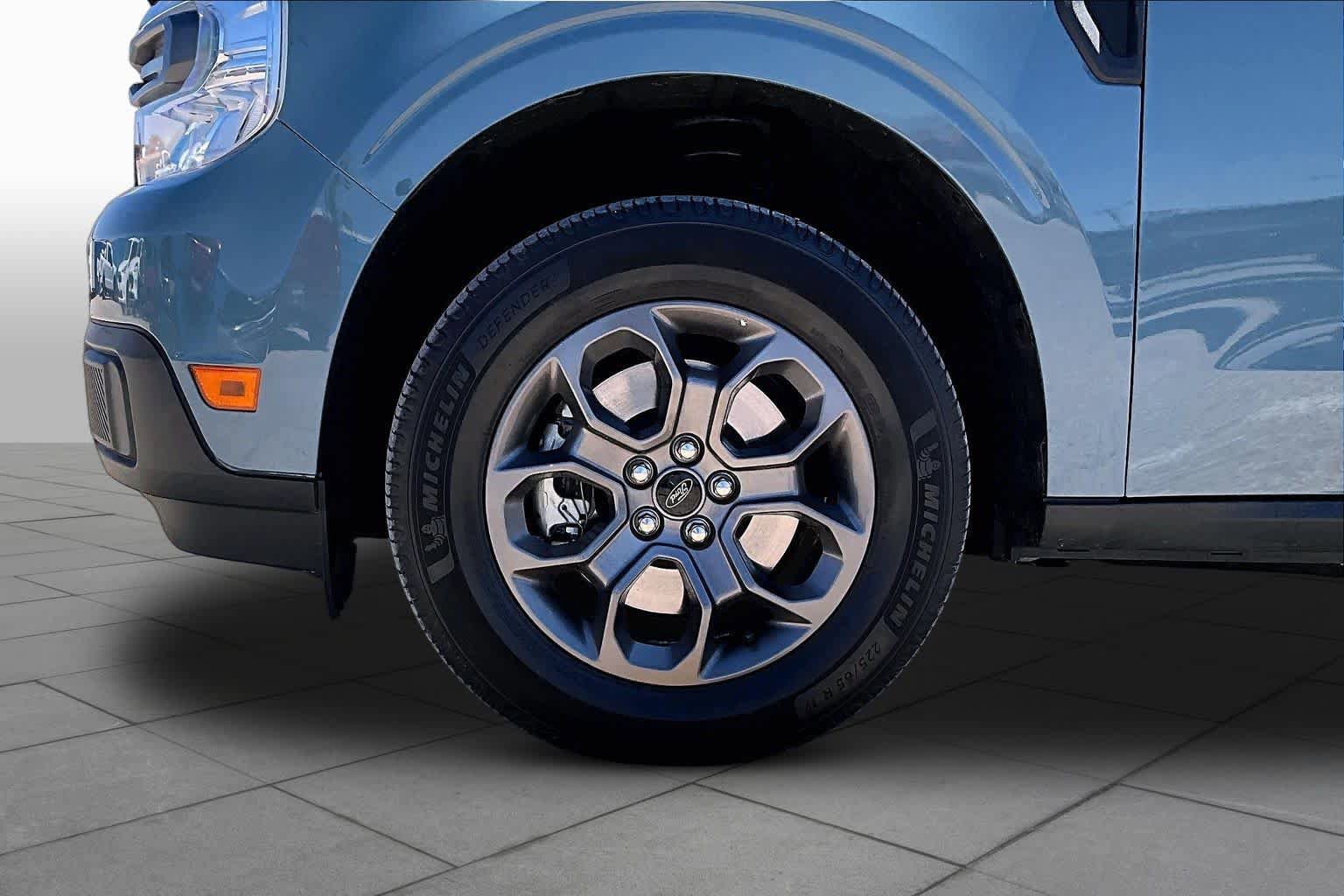 Certified 2022 Ford Maverick XLT FWD image 12