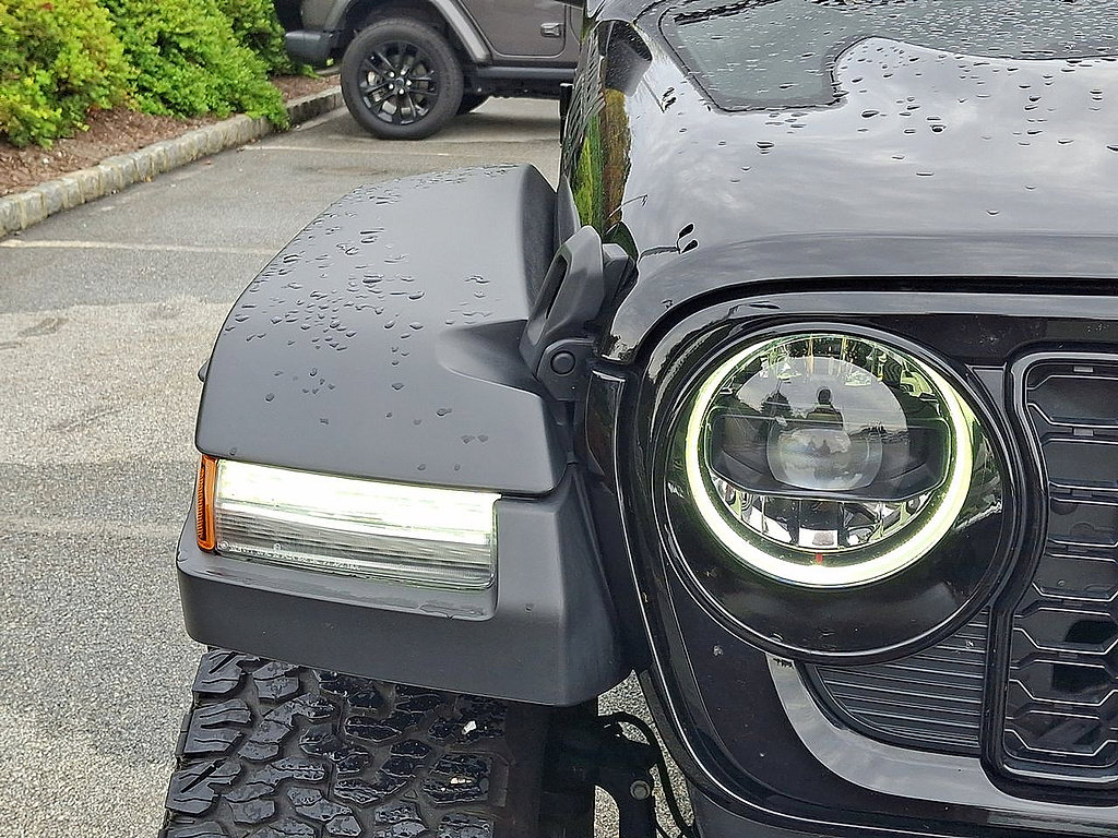 Used 2024 Jeep Wrangler Unlimited Sport AWD/4WD image 26