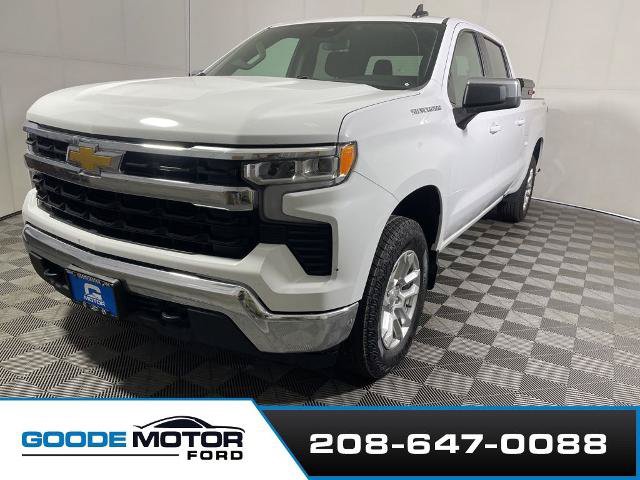 Used 2023 Chevrolet Silverado 1500 LT w/ Protection Package AWD/4WD image 4