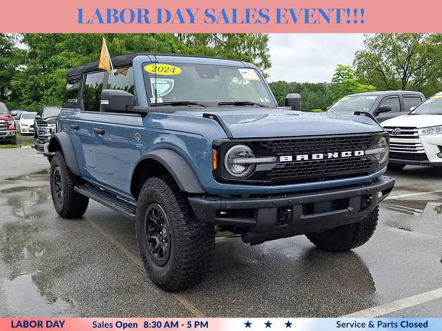 Certified 2024 Ford Bronco Wildtrak AWD/4WD image 2