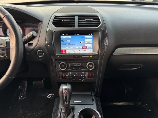 Certified 2018 Ford Explorer XLT w/ Equipment Group 202A AWD/4WD image 2