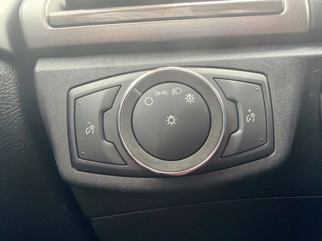 Certified 2020 Ford Fusion SEL FWD image 25