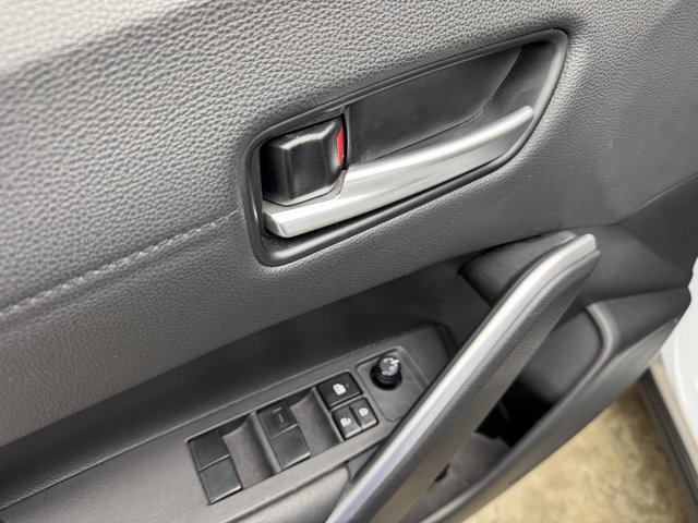 Used 2024 Toyota Corolla Cross XSE w/ Convenience Package image 12