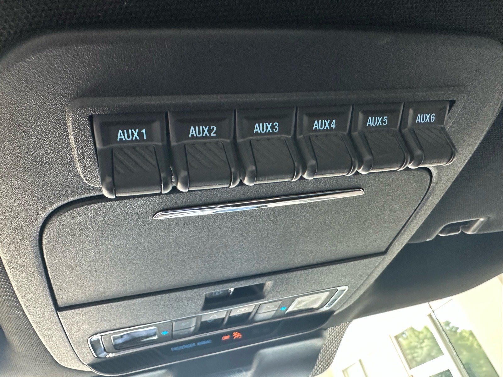 Certified 2025 Ford F150 Raptor AWD/4WD image 43