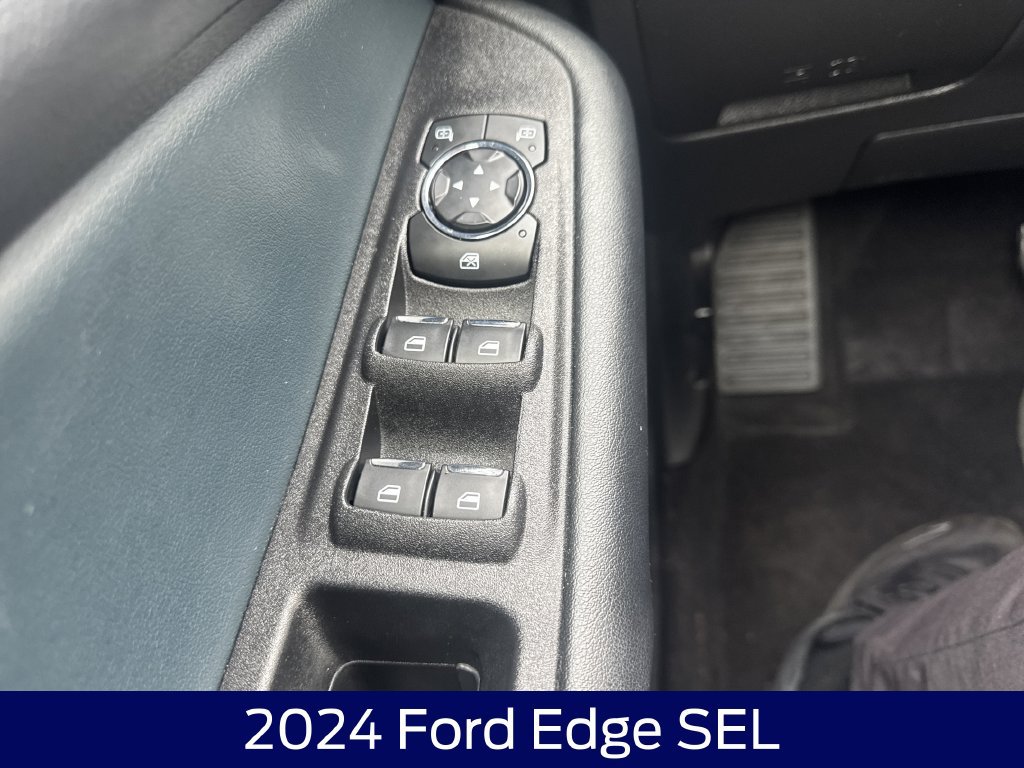 Certified 2024 Ford Edge SEL w/ Sport Appearance Package AWD/4WD image 24