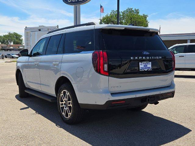 Certified 2025 Ford Expedition Active AWD/4WD image 15