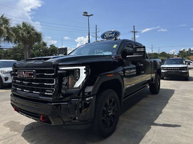 Used 2026 GMC Sierra 2500 AT4 w/ AT4 Premium Plus Package AWD/4WD image 3