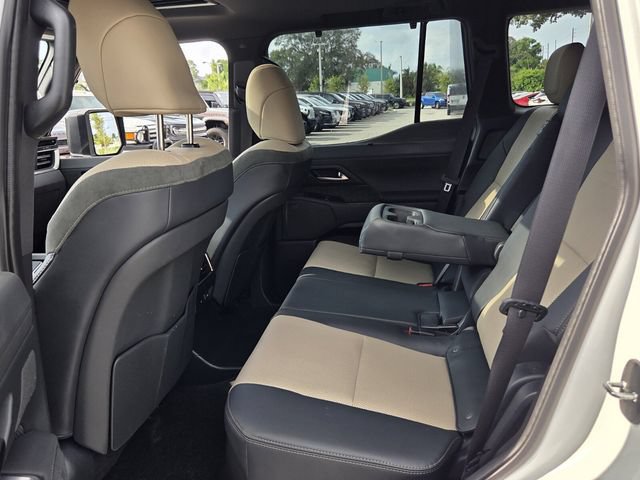 Used 2024 Lexus GX 550 AWD/4WD image 13