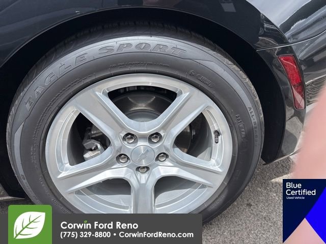 Used 2024 Chevrolet Camaro LT RWD image 17