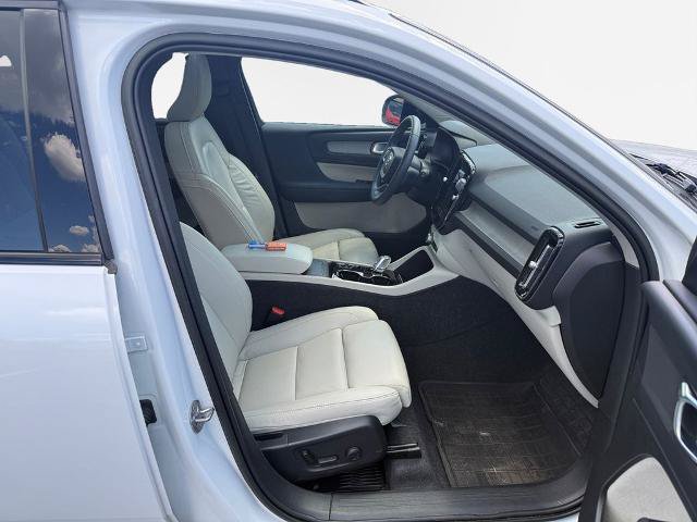 Used 2023 Volvo XC40 B5 Plus w/ Climate Package AWD/4WD image 26