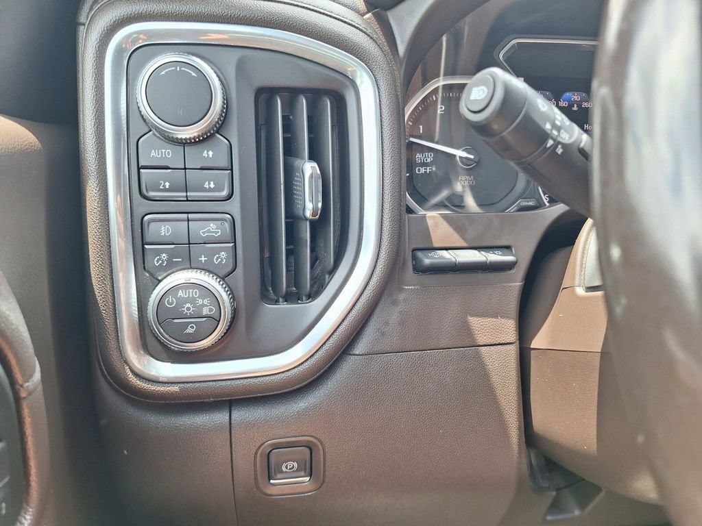 Used 2019 GMC Sierra 1500 Denali w/ Denali Ultimate Package AWD/4WD image 19