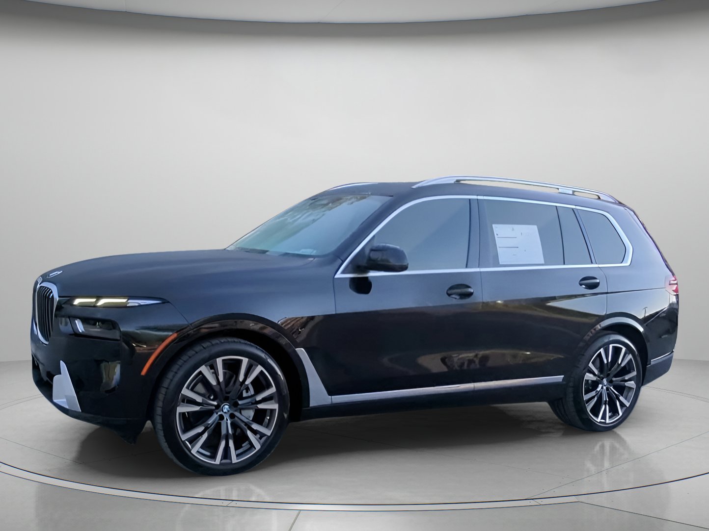 Used 2025 BMW X7 xDrive40i w/ Premium Package AWD/4WD image 14