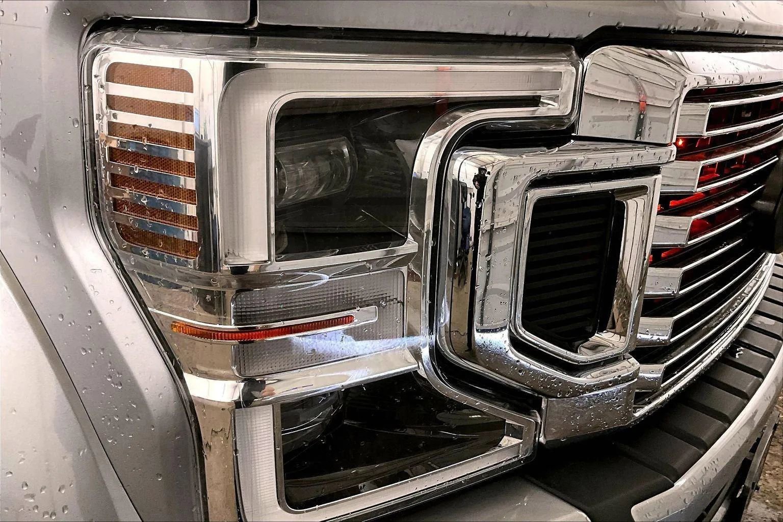 Certified 2022 Ford F450 Platinum w/ FX4 Off-Road Package image 27