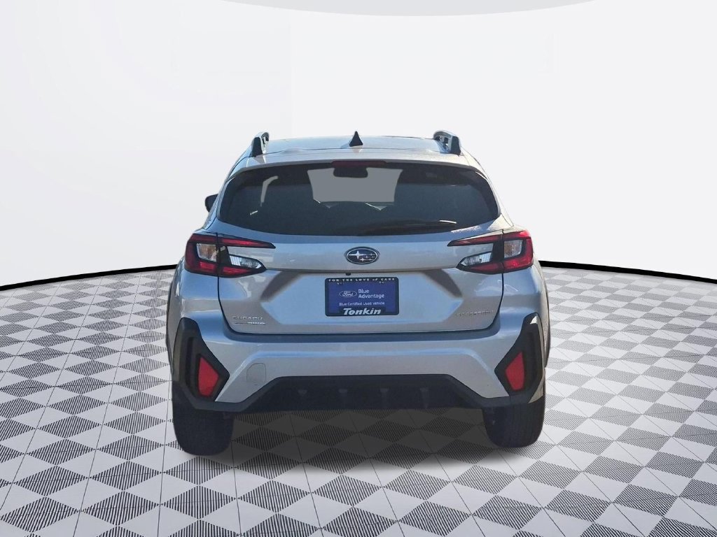 Used 2025 Subaru Crosstrek 2.5i Premium AWD/4WD image 5