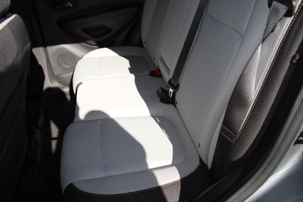 Used 2020 Chevrolet Trax LS w/ Tint and Cruise Package FWD image 21