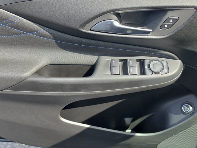Used 2025 Buick Envista Sport Touring w/ Convenience I Package FWD image 14
