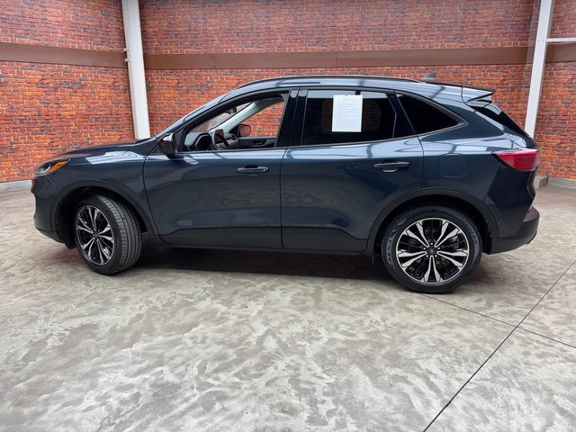 Certified 2022 Ford Escape SE w/ SE Sport Appearance Package image 2
