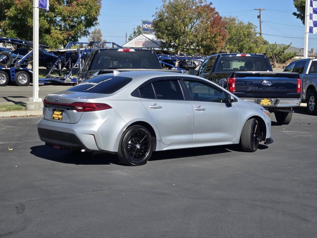 Used 2025 Toyota Corolla LE w/ Convenience Package FWD image 4
