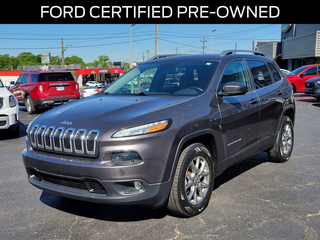 Used 2018 Jeep Cherokee Latitude Plus w/ Cold Weather Group AWD/4WD video 2