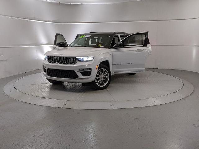 Used 2023 Jeep Grand Cherokee Summit image 13