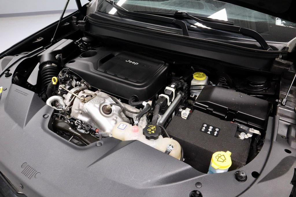 Used 2022 Jeep Cherokee Latitude Lux FWD image 15