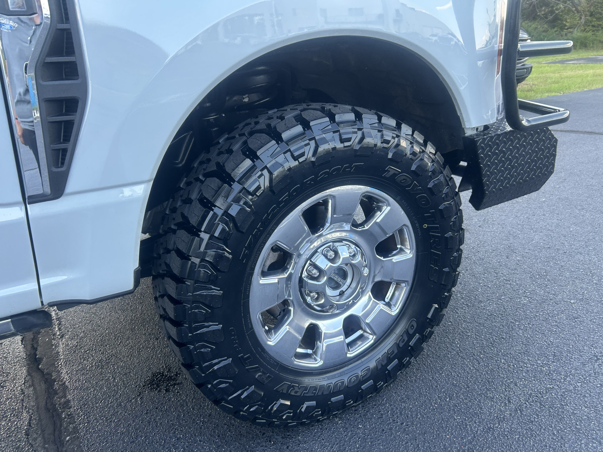 Certified 2025 Ford F350 Lariat w/ Lariat Ultimate Package AWD/4WD image 8