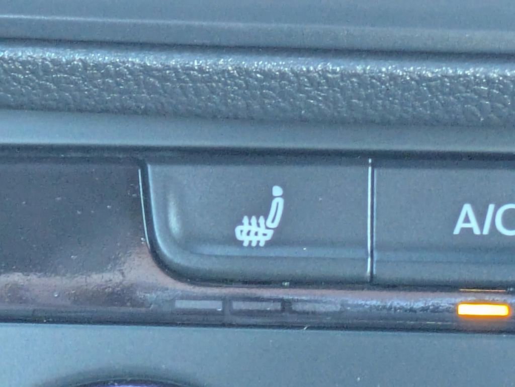 Used 2024 Volkswagen Jetta Sport FWD image 22