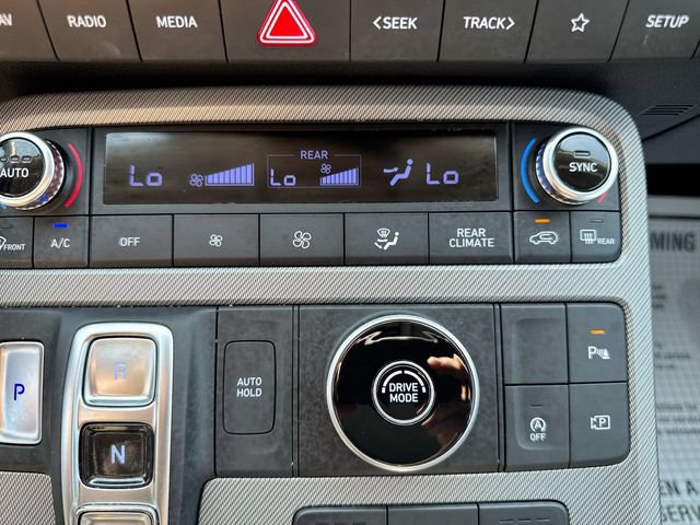 Used 2025 Hyundai Palisade SEL FWD image 19
