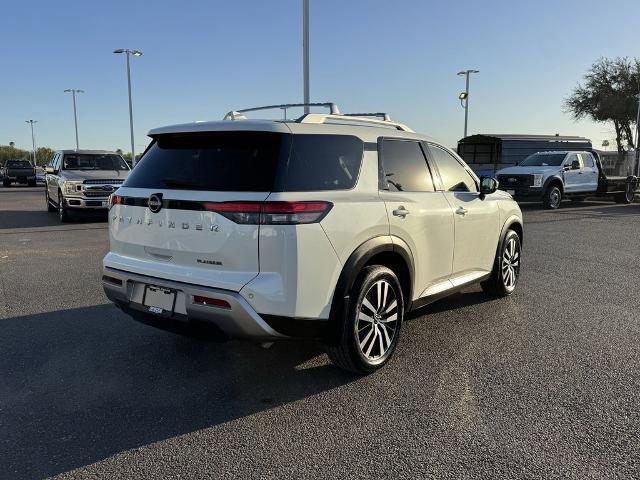 Used 2023 Nissan Pathfinder Platinum image 5