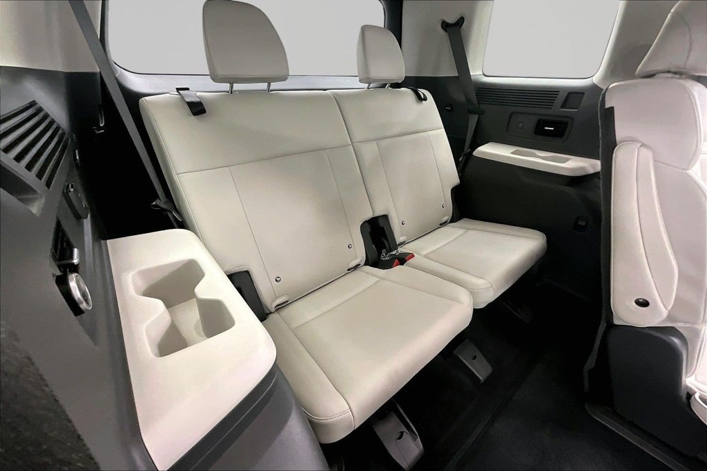Used 2025 Hyundai Santa Fe Calligraphy AWD/4WD image 28