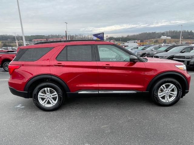 Certified 2023 Ford Explorer XLT w/ Equipment Group 202A image 8