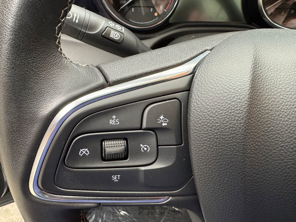 Used 2020 Buick Encore GX Select w/ Experience Buick Package image 17