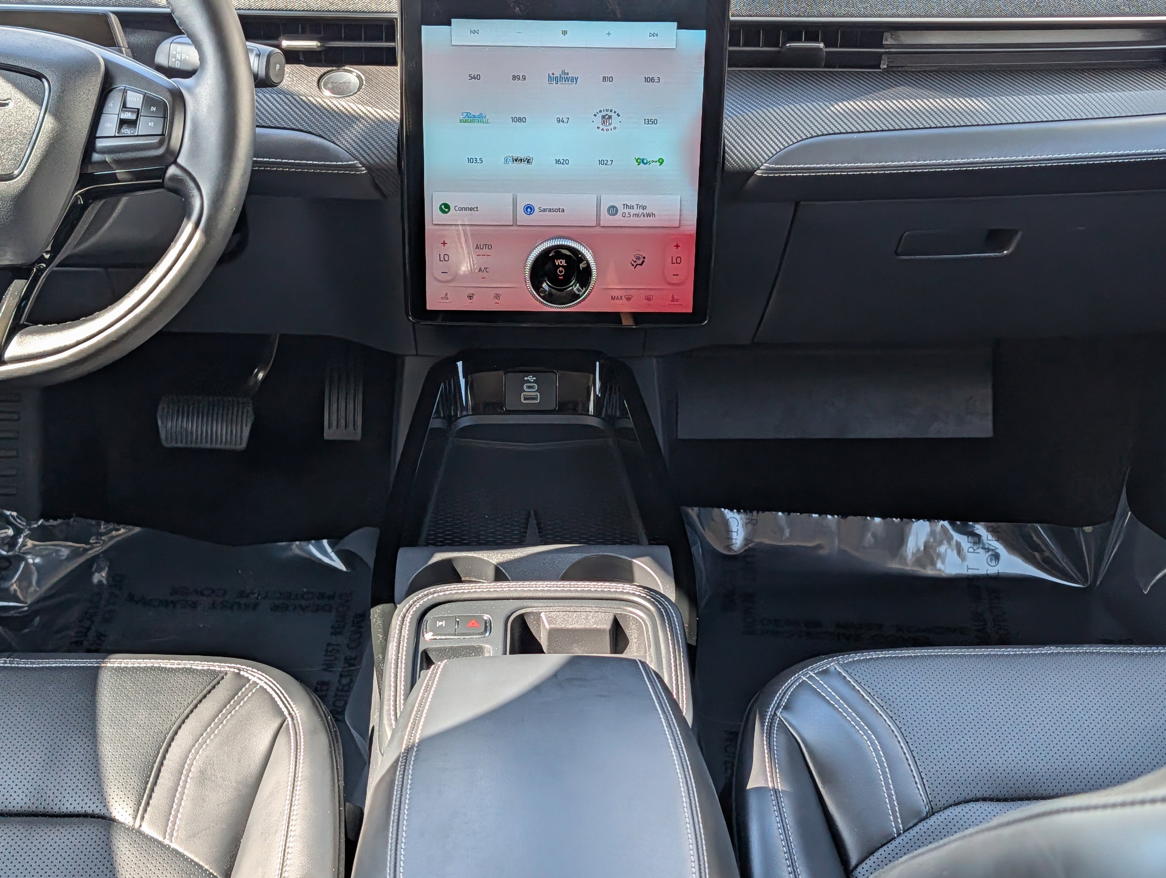 Certified 2025 Ford Mustang Mach-E Premium RWD image 19