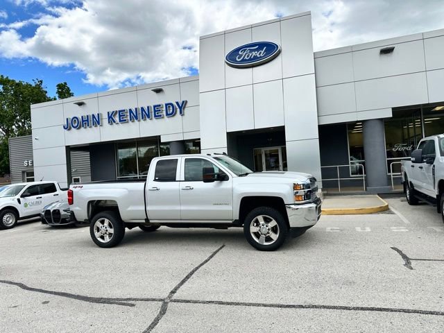 Used 2019 Chevrolet Silverado 2500 W/T w/ Snow Plow Prep Package AWD/4WD image 25