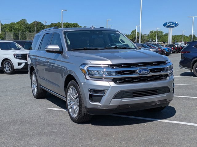 Certified 2024 Ford Expedition Limited AWD/4WD image 2