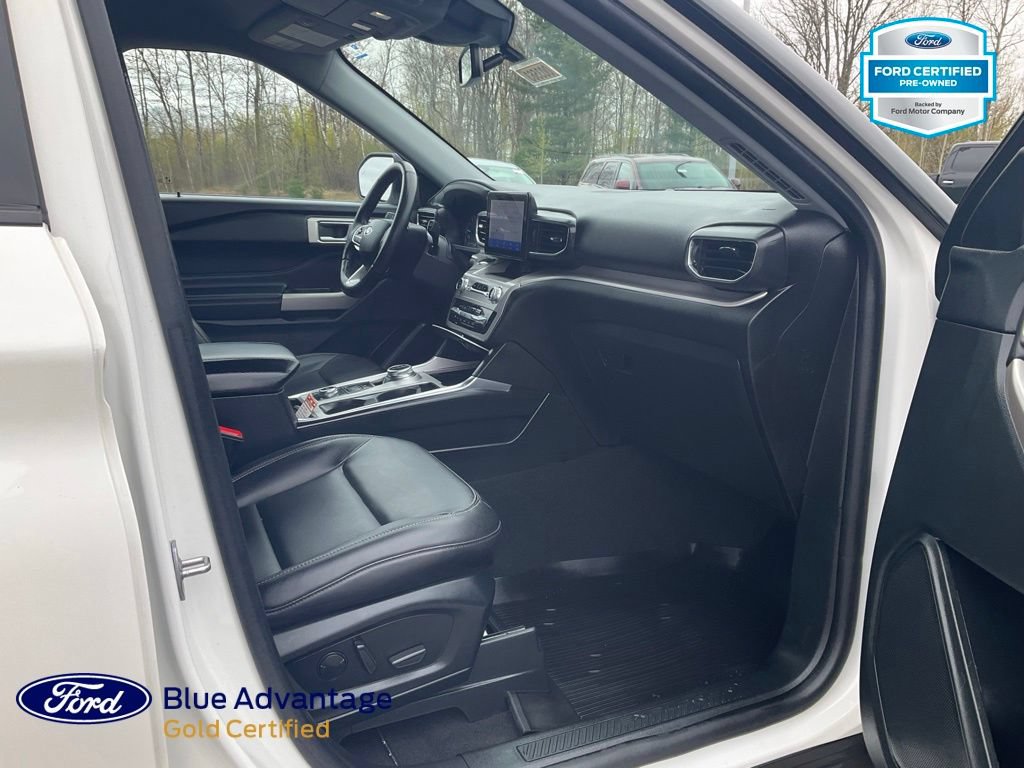Certified 2023 Ford Explorer XLT w/ Equipment Group 202A AWD/4WD image 18