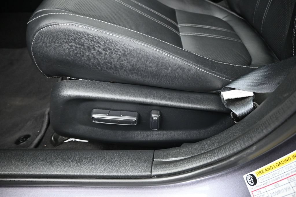 Used 2020 Honda Insight Touring image 15