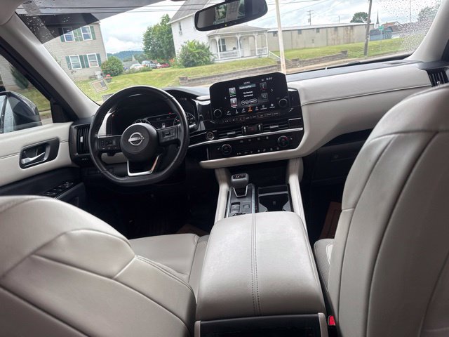 Used 2022 Nissan Pathfinder SL w/ Cargo Package AWD/4WD image 35