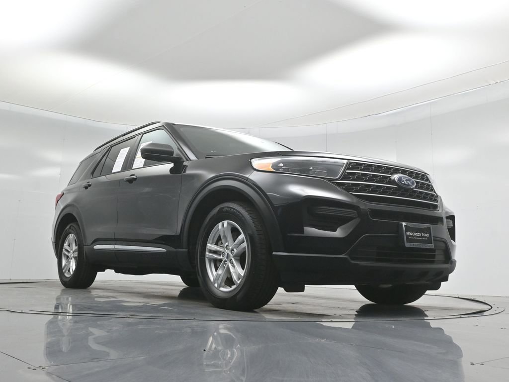 Certified 2022 Ford Explorer XLT image 50